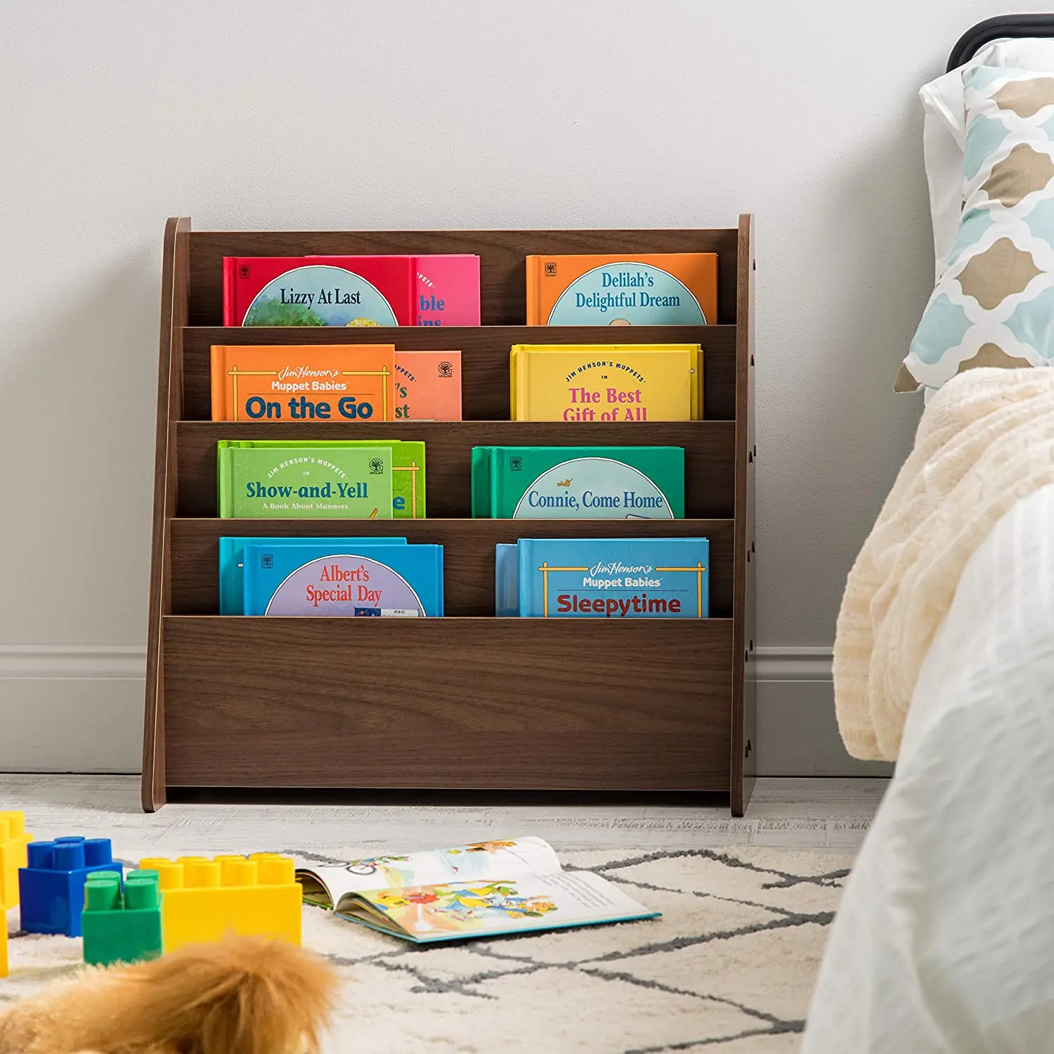 Chinese factory wholesale leaning bookshelf storage book shelf for