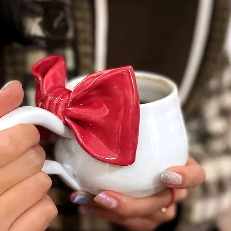 2024 Mug Wholesale OEM ODM Bulk Handpainted 3D Ceramic Creative Unique Shaped Valentine Coffee Bow Cute Mugs for Girls