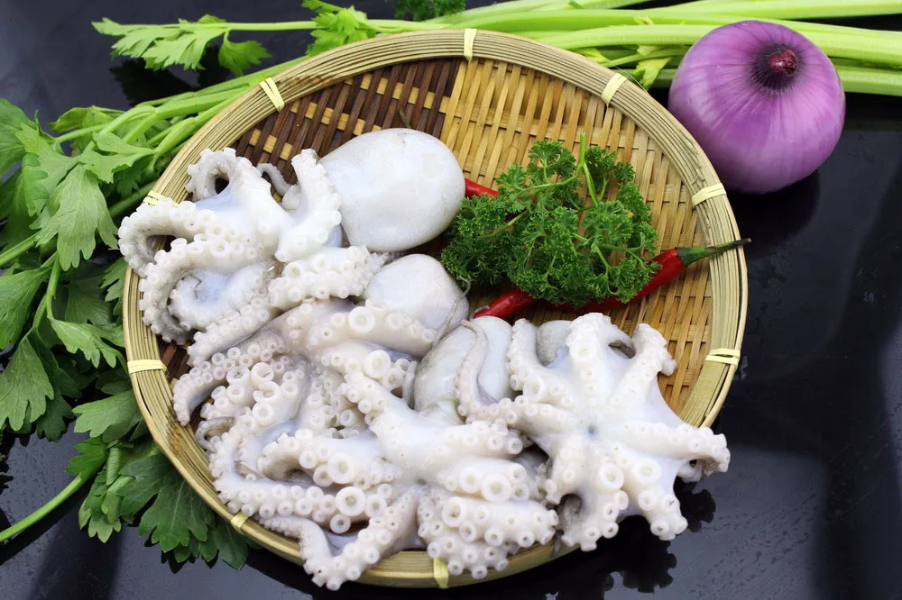 
seafood clean whole round frozen baby octopus 