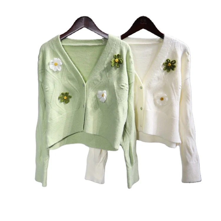 Dropshipping Korean Loose Embroidered Flower Cardigans Custom Crop Tops Crocheted Button Knit Sweaters Short Cardigan Women Coat
