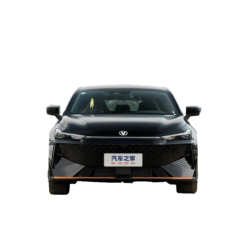 Новый автомобиль Changan Uni-V family travel car комфортный и экономичный