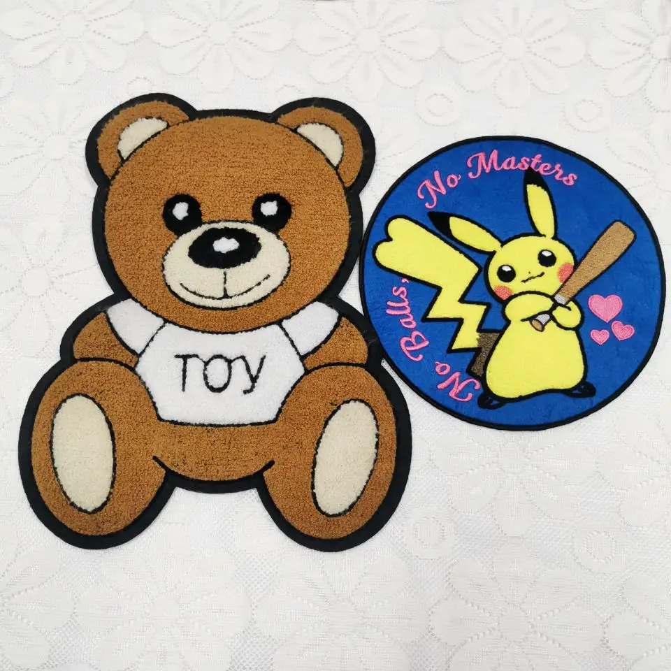 Pinsback Low MOQ Custom cute Bulbasaur cartoon panda bear head iron on chenille patches anime Peppa sew on
