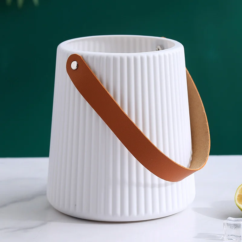 Creative plastic portable flower bucket outdoor dining iced wine bucket home desktop decoration flower bucket