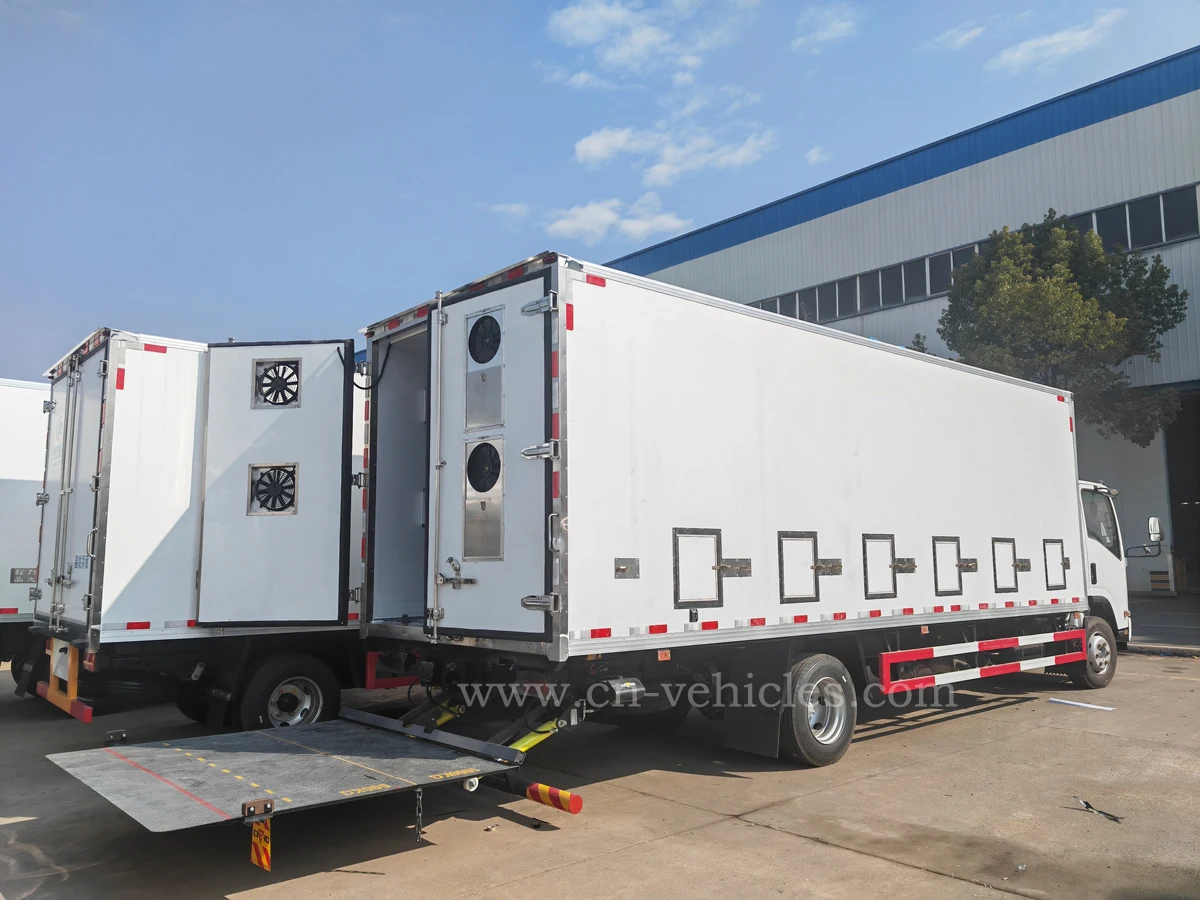 Грузовик для перевозки птицы ISUZU новый