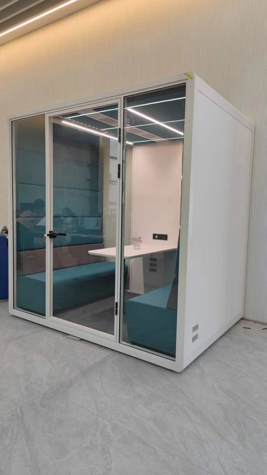 LCN Modern Office Pod Soundproof Fabric Cover Sofa for Home School Hospital Villa Use Color Options Living Room Set