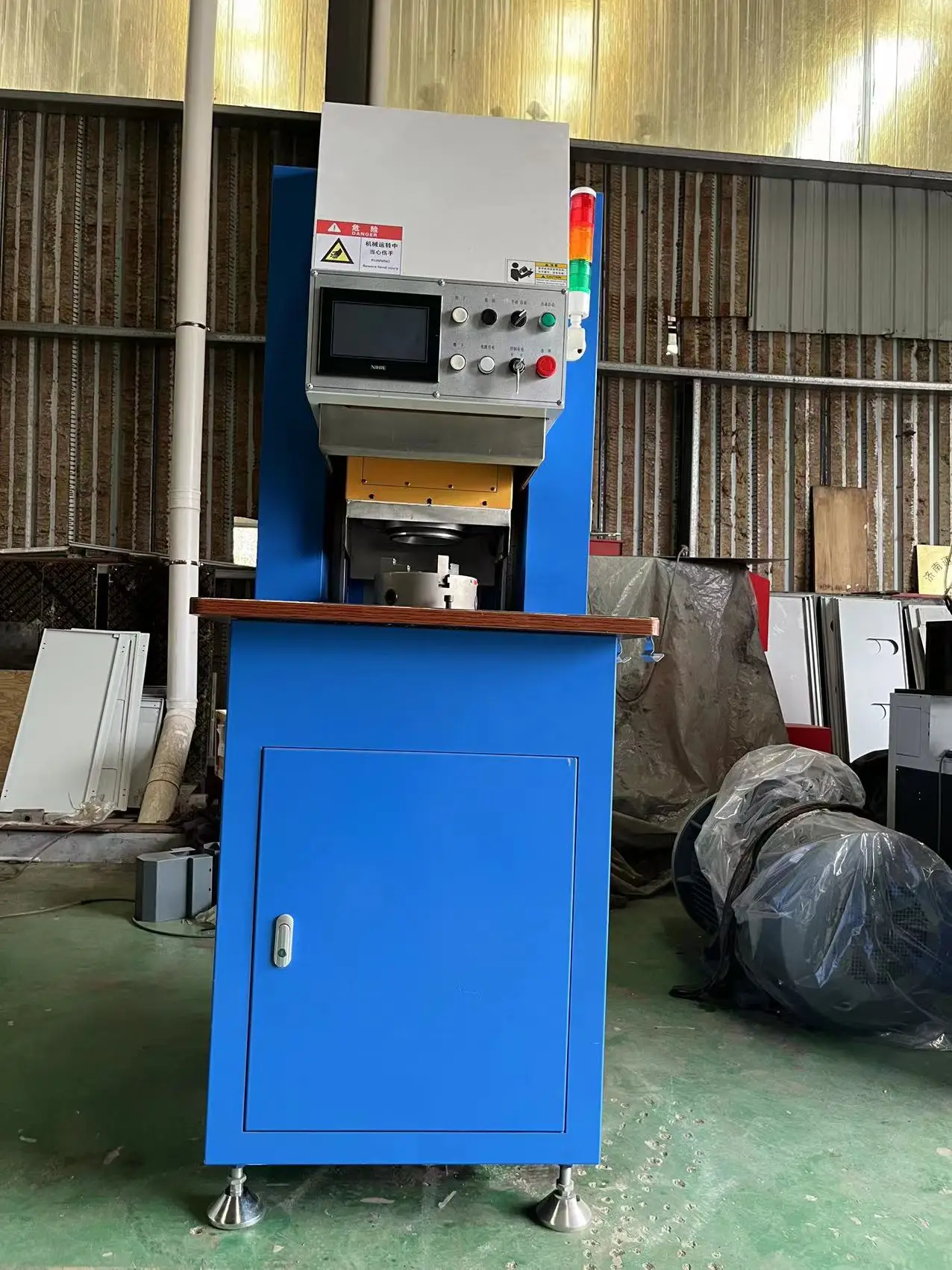 High-grade grinding wheel automatic knife function stable operation thick turret punch die grinding machine