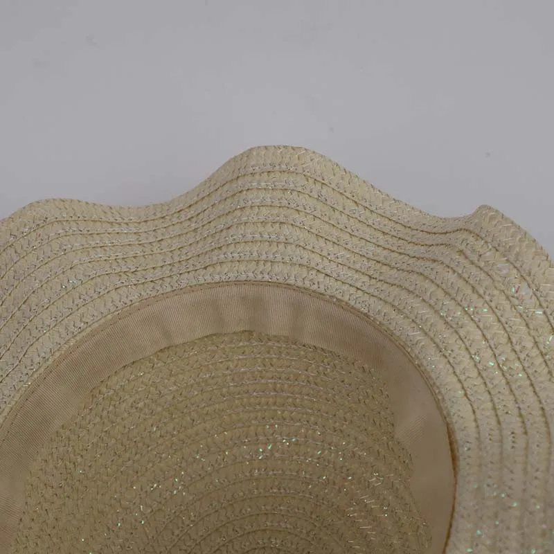 Fashion Summer Beach Boater Hat Solid Color Short Brim UPF UV Straw Hat With Golden Thread Flower Wavy Brim For Women Children