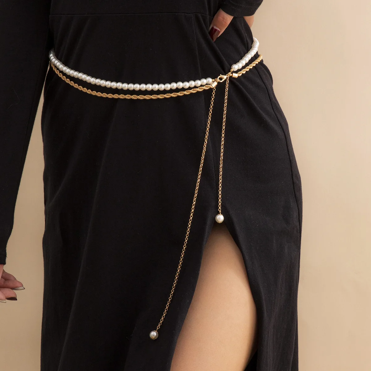 2021 New European and American Fashion Simple Multi-layer Body Chain Retro Street Accessories Party Pearl women