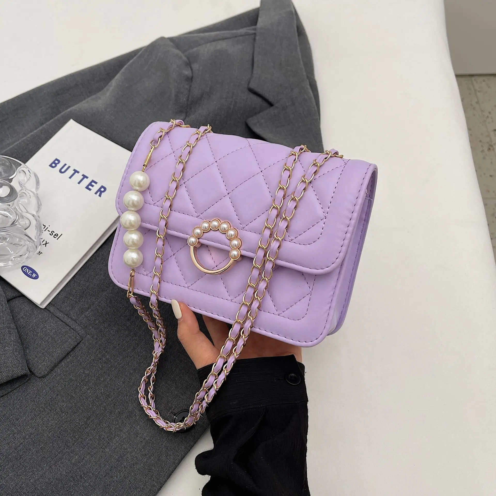 Explosive One Shoulder Pearl Messenger Bag Women s Stylish Choice for bag