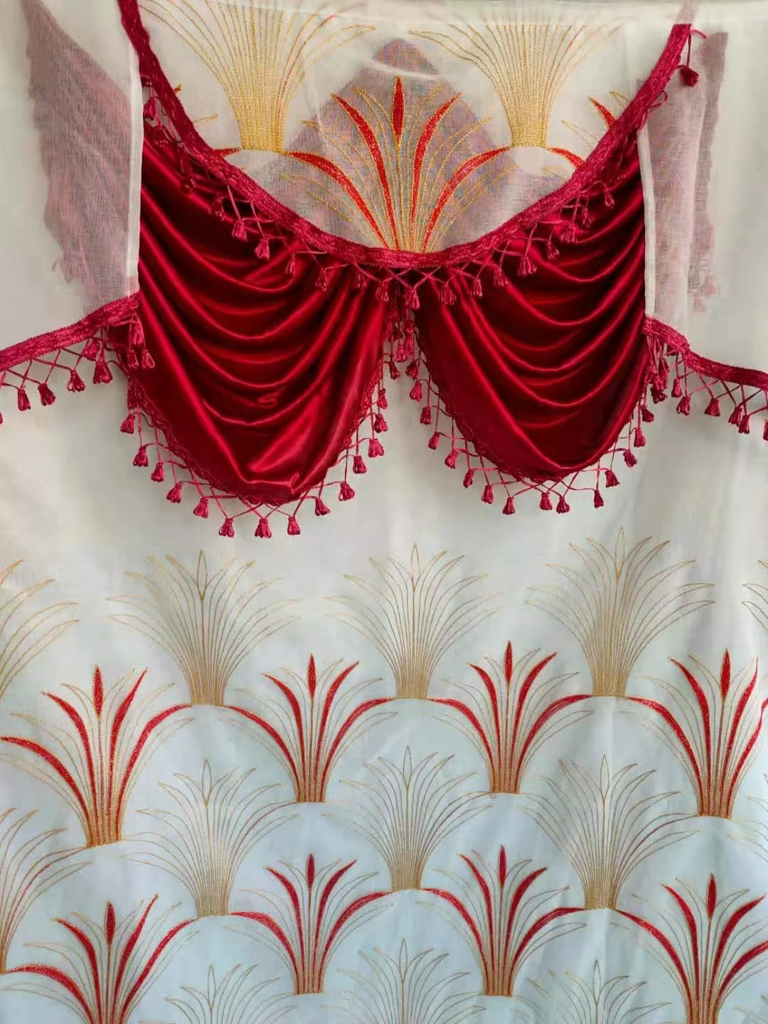 Hot selling double layer luxury window curtain elegant sheer embroidery tulle ready made valance curtain for living room