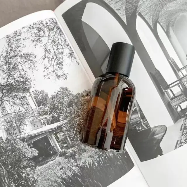 2023 New Amber Color Luxury Customized Printing 30ml 50ml 100ml Empty Glass Spray Perfume Bottles