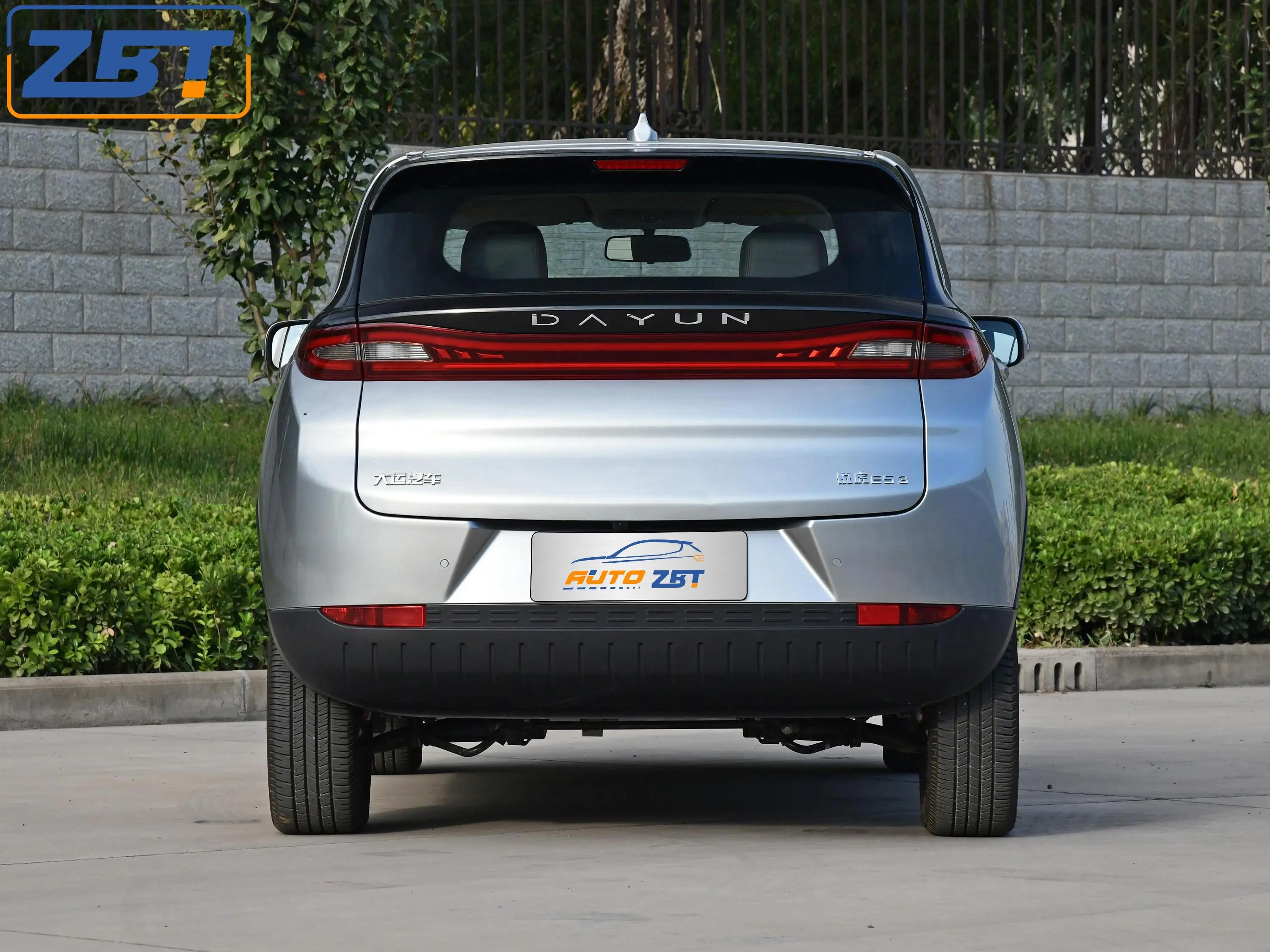 Dayun Yuehu ES3 ev  sedan NEDC 300km remote start auto pure electric private car with LED headlight