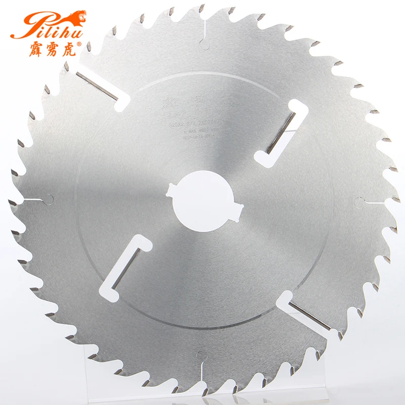 Factory Supplier Wood Ripping TCT Disk Saw Blade for Fine Cutting Solid Wood