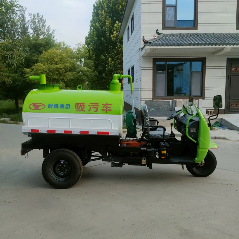 Small diesel sanitation truck,Three-wheeled sewage suction truck septic tanker, 3 cubic meters garbage collection vehicle