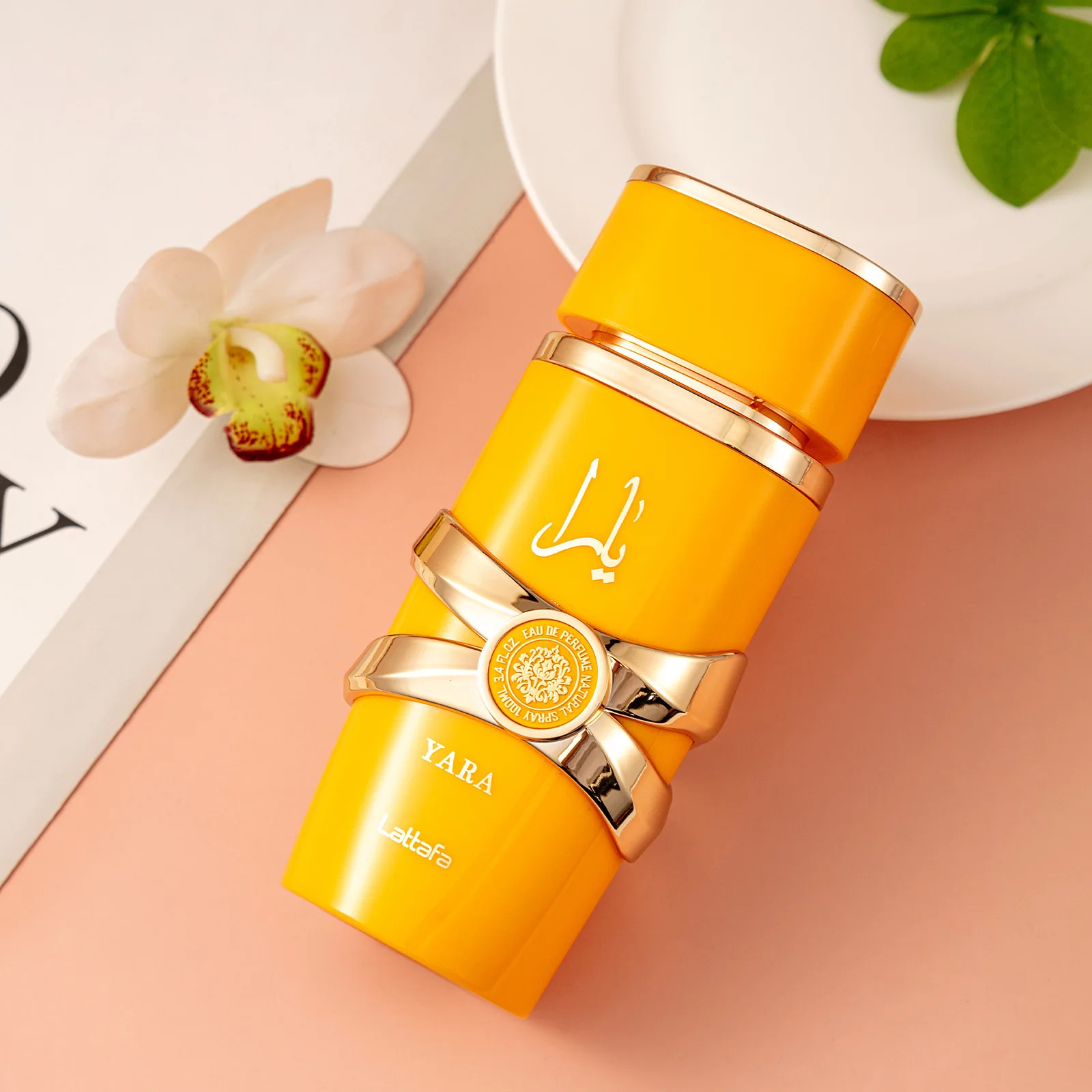 Arabic style retro perfume bottle golden palace style design high-end fragrance gifts show elegance and luxury