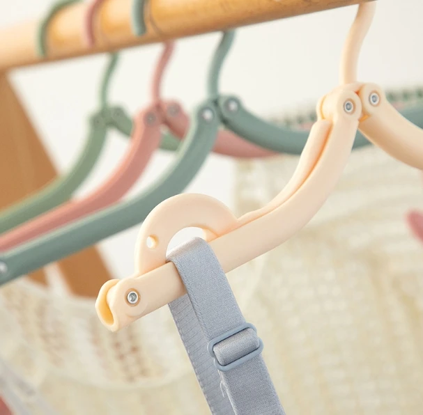 Folding Hanger Portable Clothes Hanging Drying Rack Travel Simple Outdoor Plastic Clothes Hanger Wholesale