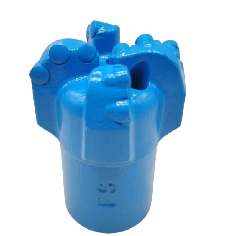 The FS factory in China manufactures 113 four-wing angular drill bits for weathering rock