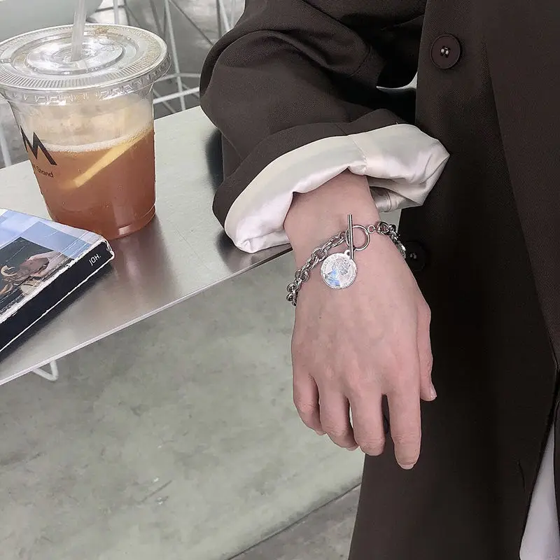 According to good color, hip hop hipster ins bracelet female fashion net celebrity cold wind niche design simple hand jewelry