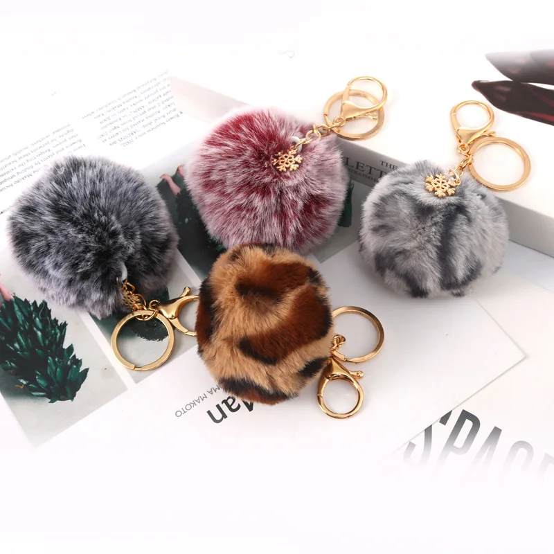 2021 Christmas Snowflake Plush Keychain Faux Rabbit Fur Puff Ball Alloy Pendant Bag Ornament Keychain
