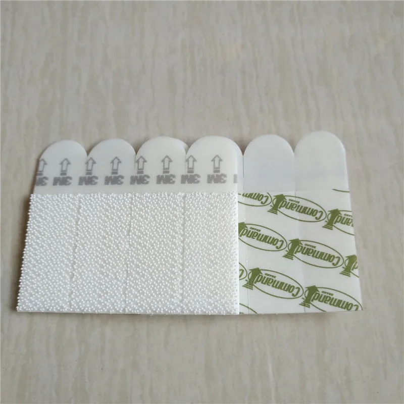 
Loose Packaging Command Picture Frame Hanging Strips Used on wall hanging wood picture frame 