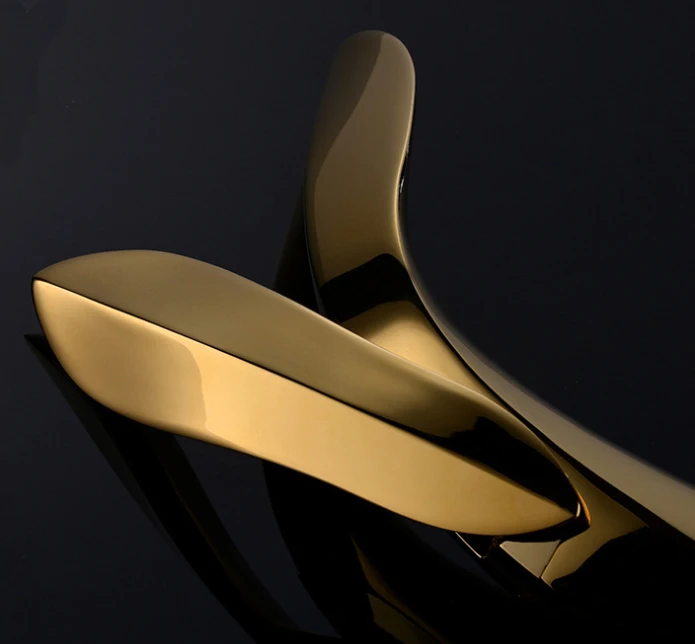 New Design Luxury Golden Polished Brass Single Handle Hot And Cold Water Mixer Tap Bathroom Basin Faucet