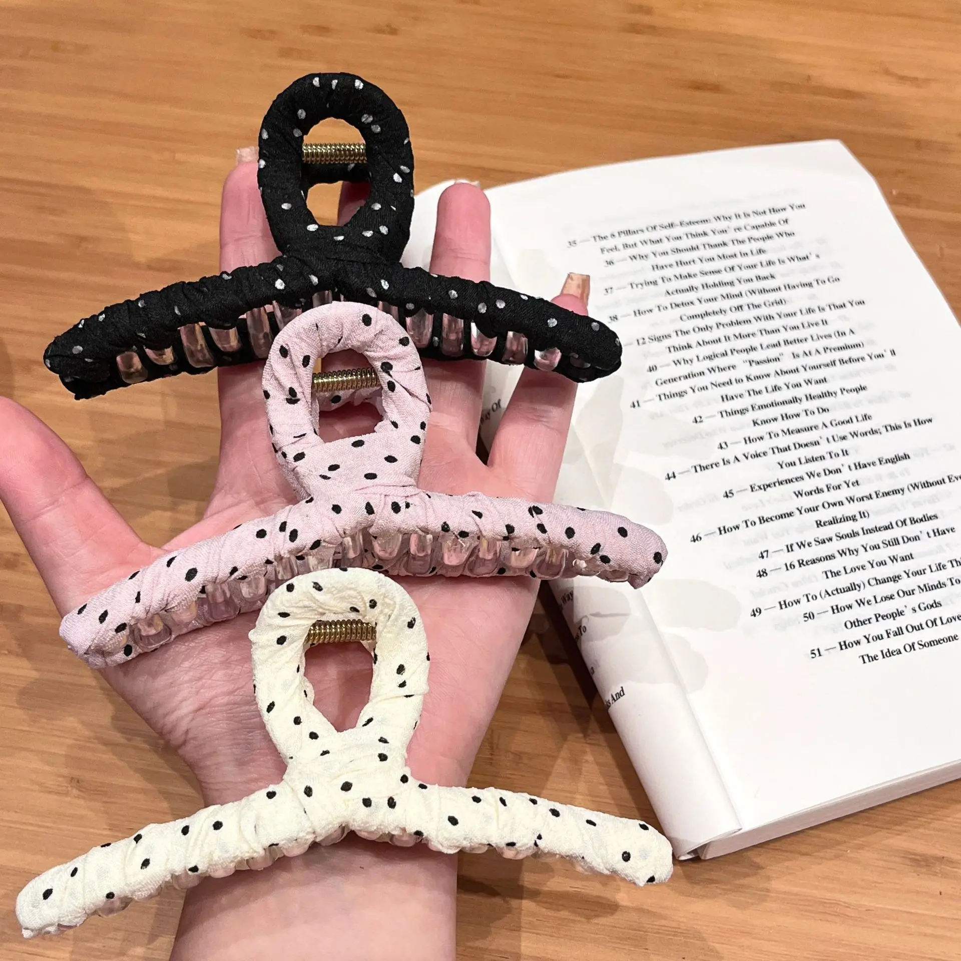 New black white polka dot fabric hair clip high-end grab clip large minimalist shark clip