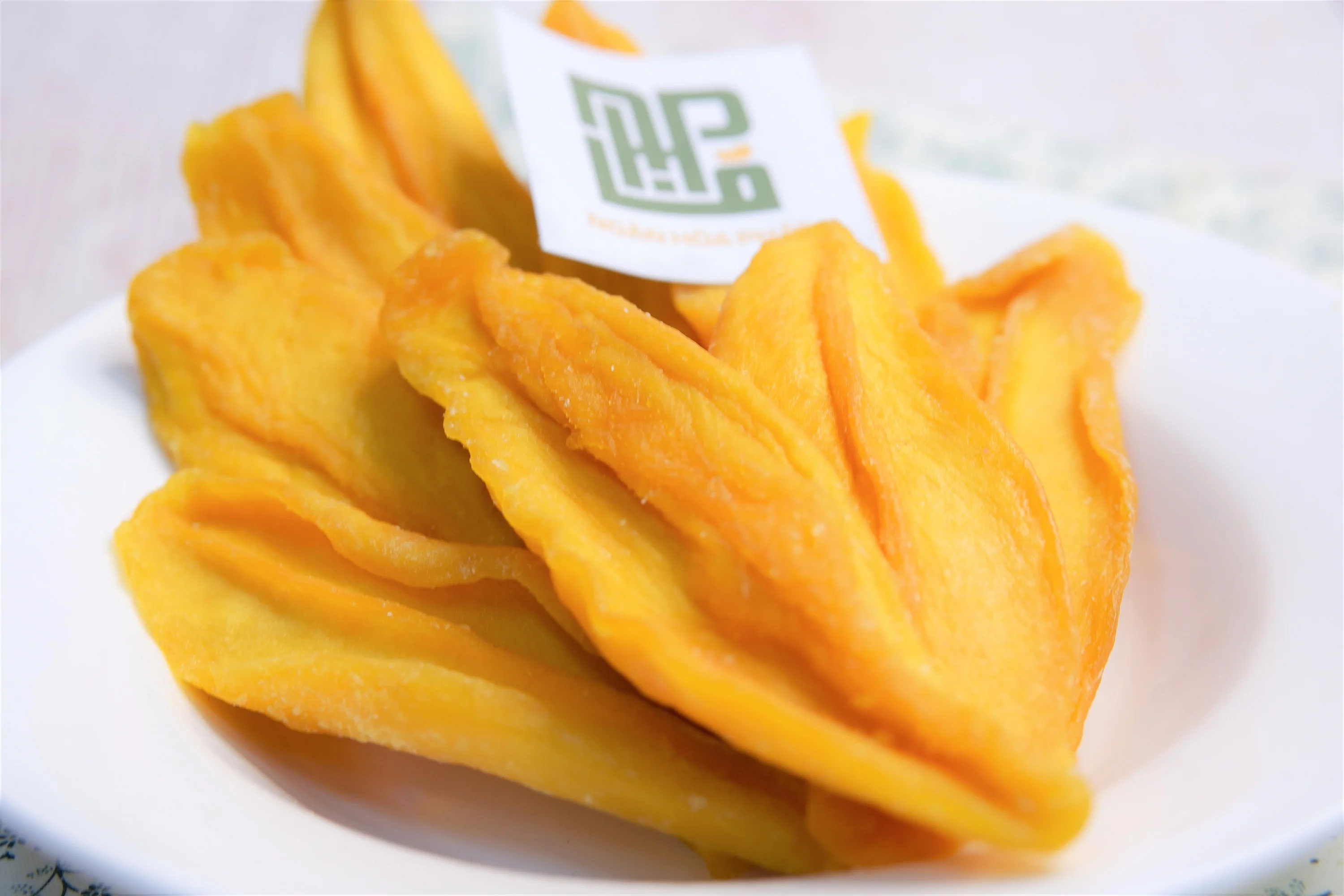 HOT PRICE! SOFT DRIED MANGO Rich taste Not too sweet EASY TO EAT Suitable for snacks