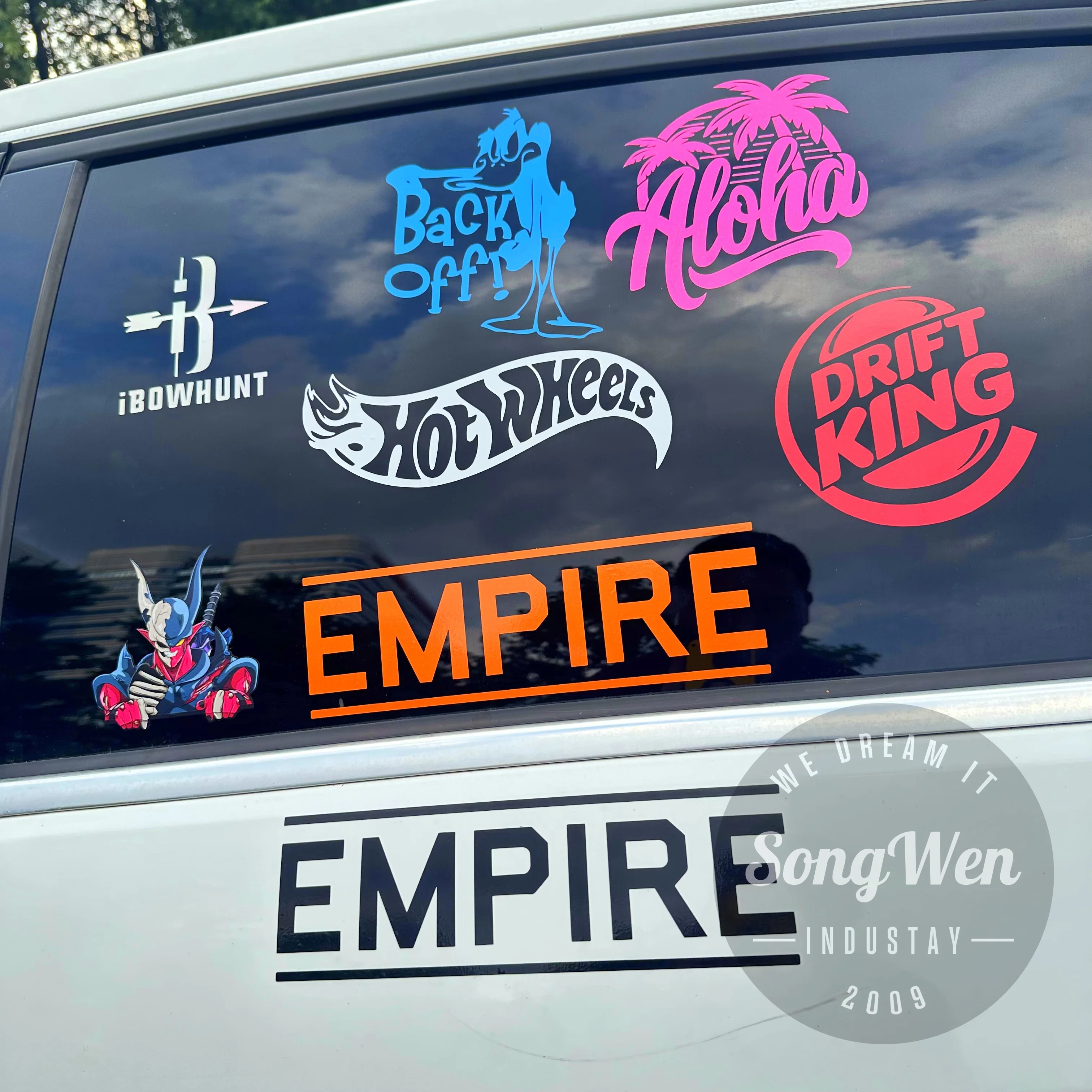 UV Resist Waterproof Custom Decal Race Car Stickers 3D Bumper Windshield Car Decoration Stickers Car Logo Sticker Decal