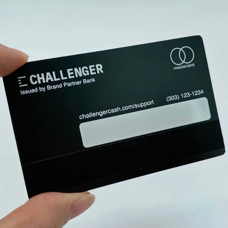 Размер кредитной карты премиум-класса Amex Black Card