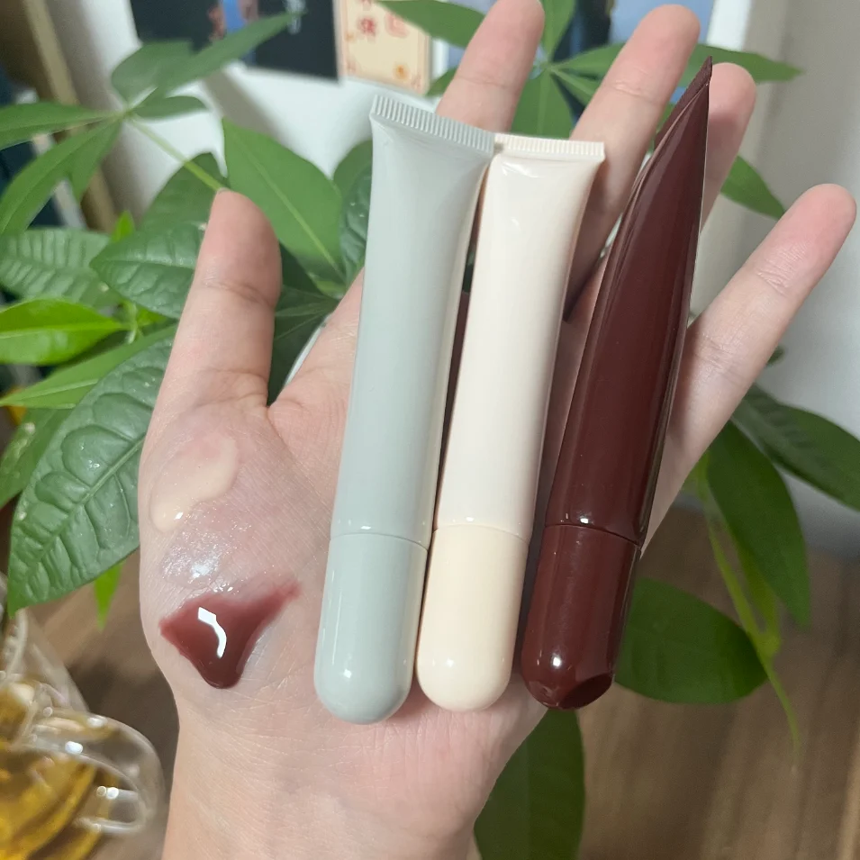 Hot Selling Beauty Cosmetics Nourishing Lip Gloss Glossy Treatment Lipgloss With Phone case