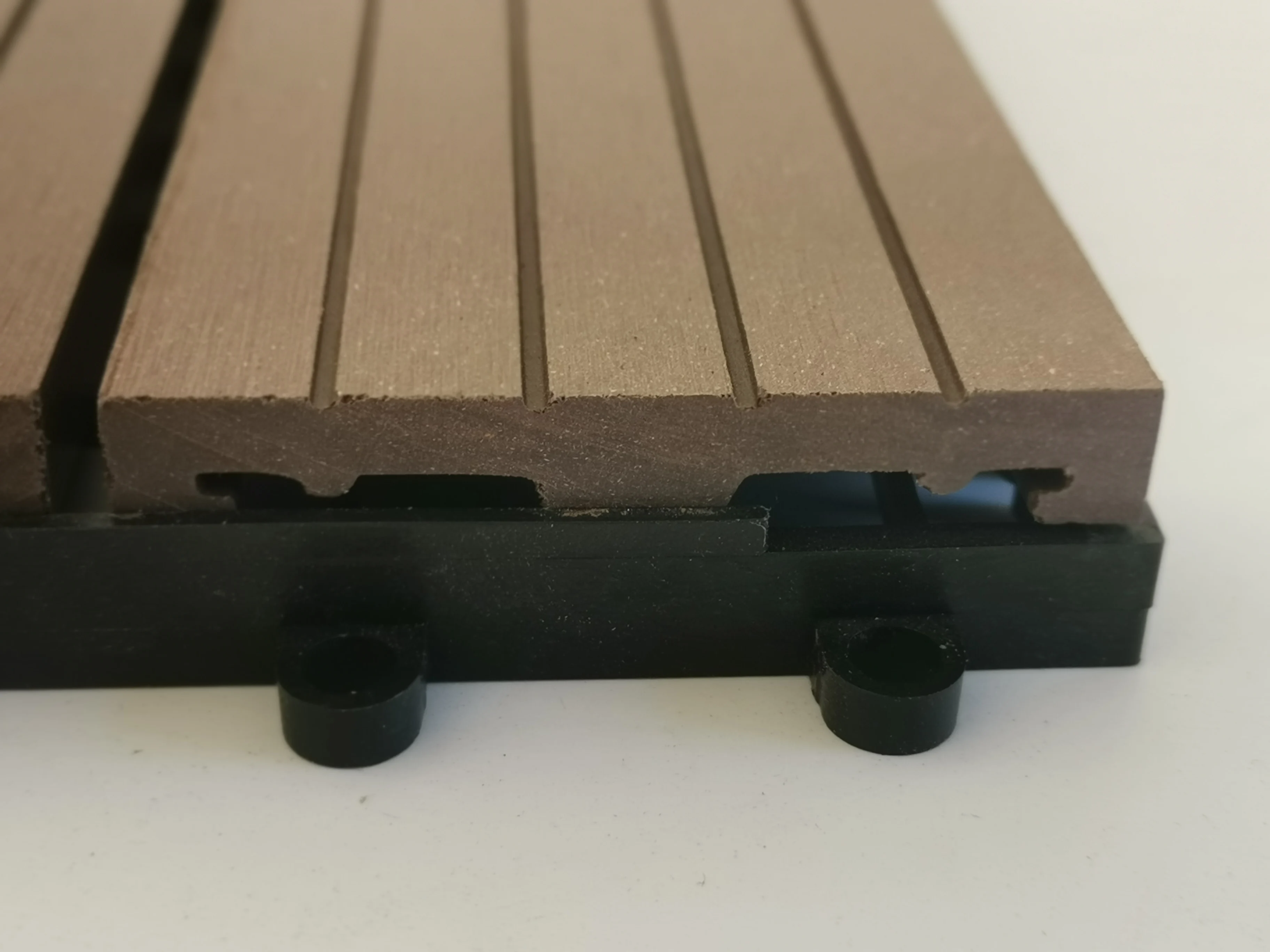 
China Manufactory pool deck tiles wpc tile interlocking outdoor 