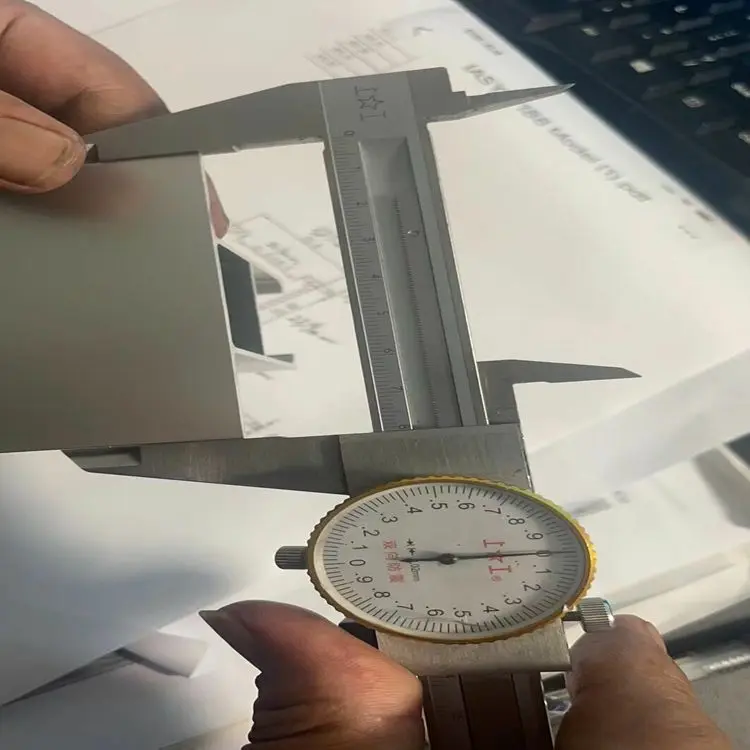 Solar Short Mini Rail Pv Panel Mounting Rail Mini Aluminum Rail For Tin Roof