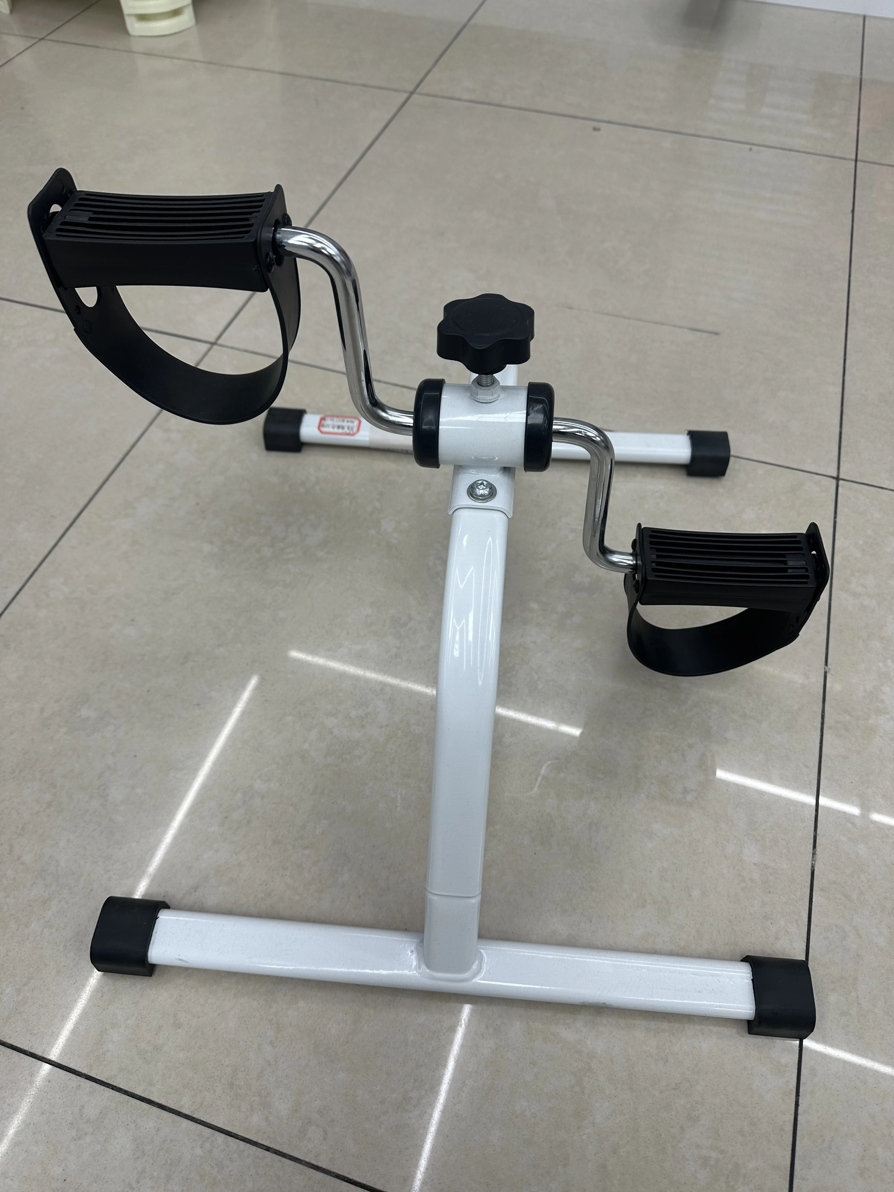 Mini Simple Bicycle Home Leg Machine Leg Trainer Rehabilitation Bicycle Pedal for The Elderly Foot Exercise Machine Foot Cycle