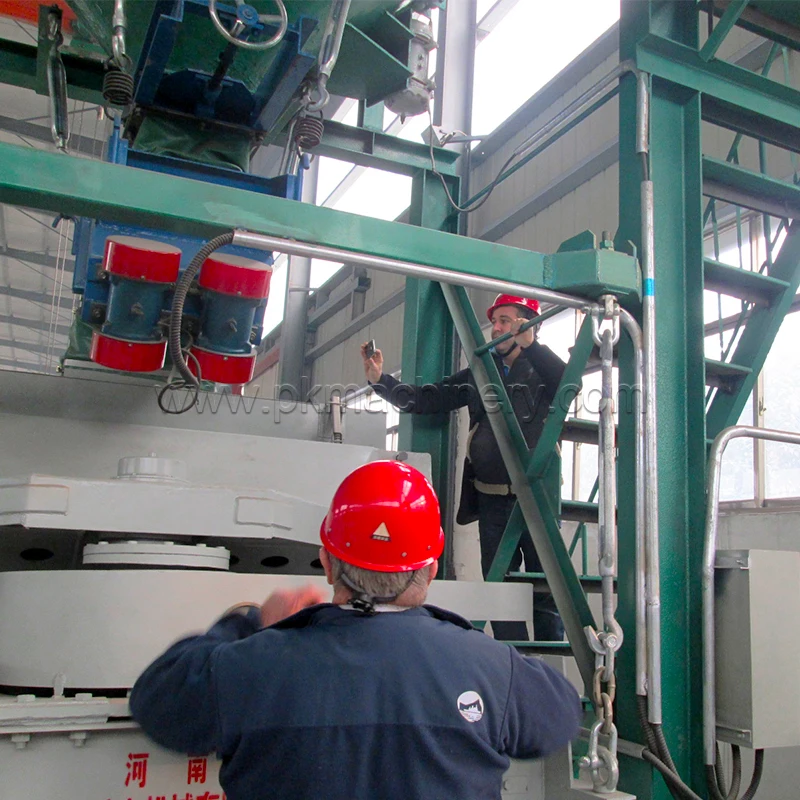 Large capacity fertilizer sieving gyratory screen