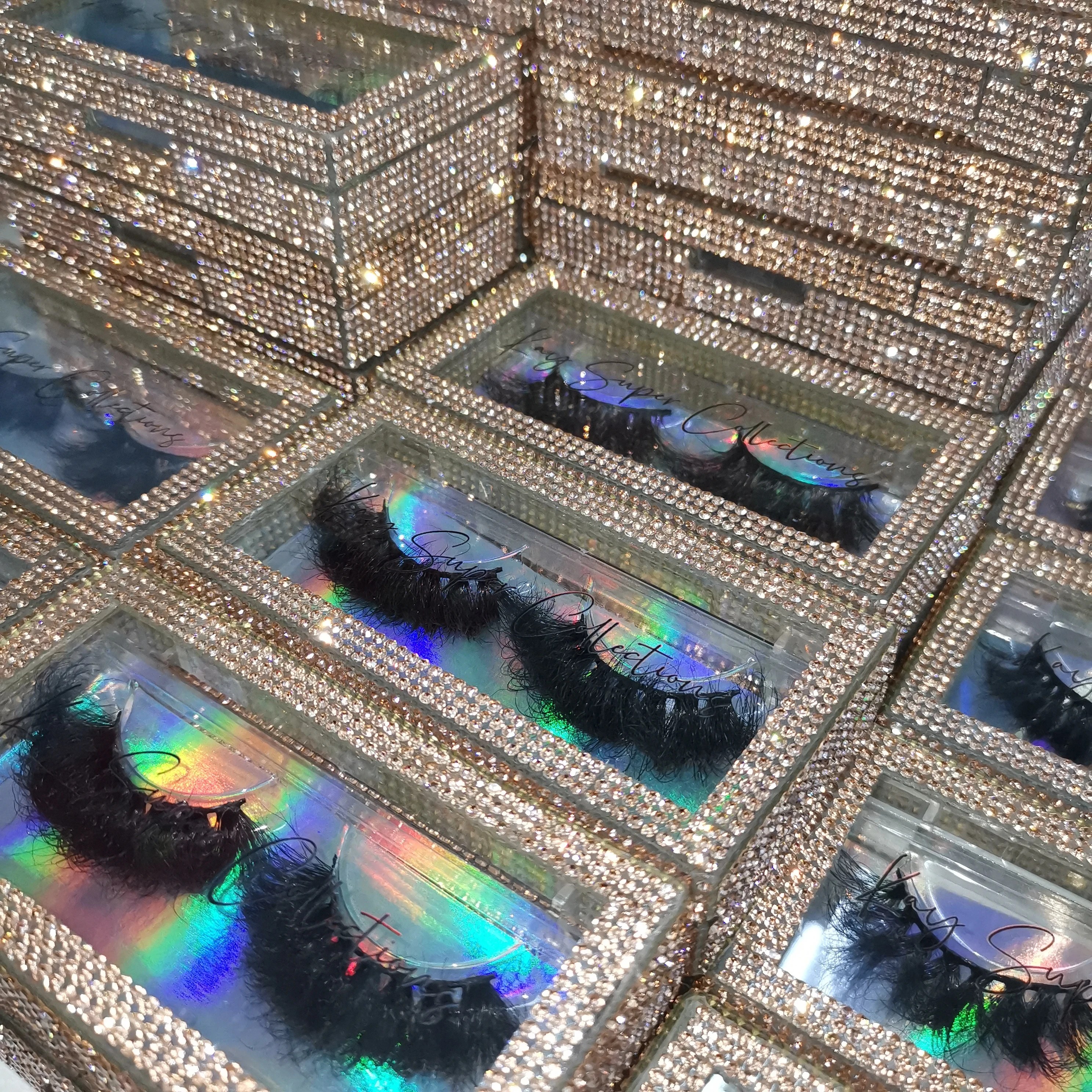 Custom Luxury Style Acrylic Eyelash Packaging Box With Gold Diamond For 6D Mink Lashes Cute Russian Strip Eyelashes