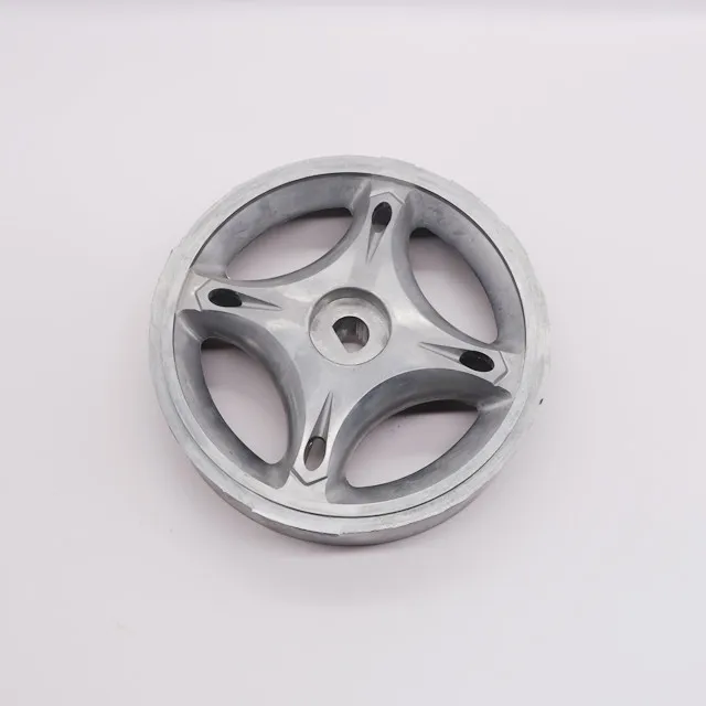 Customized High Quality Metal Iron Wheel OEM Car Parts Iron Cast Radiator Historic