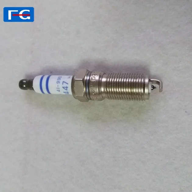 Высокое качество Натуральная иридиевая Свеча зажигания 41-990 92220447 Автоматическая в автомобиле