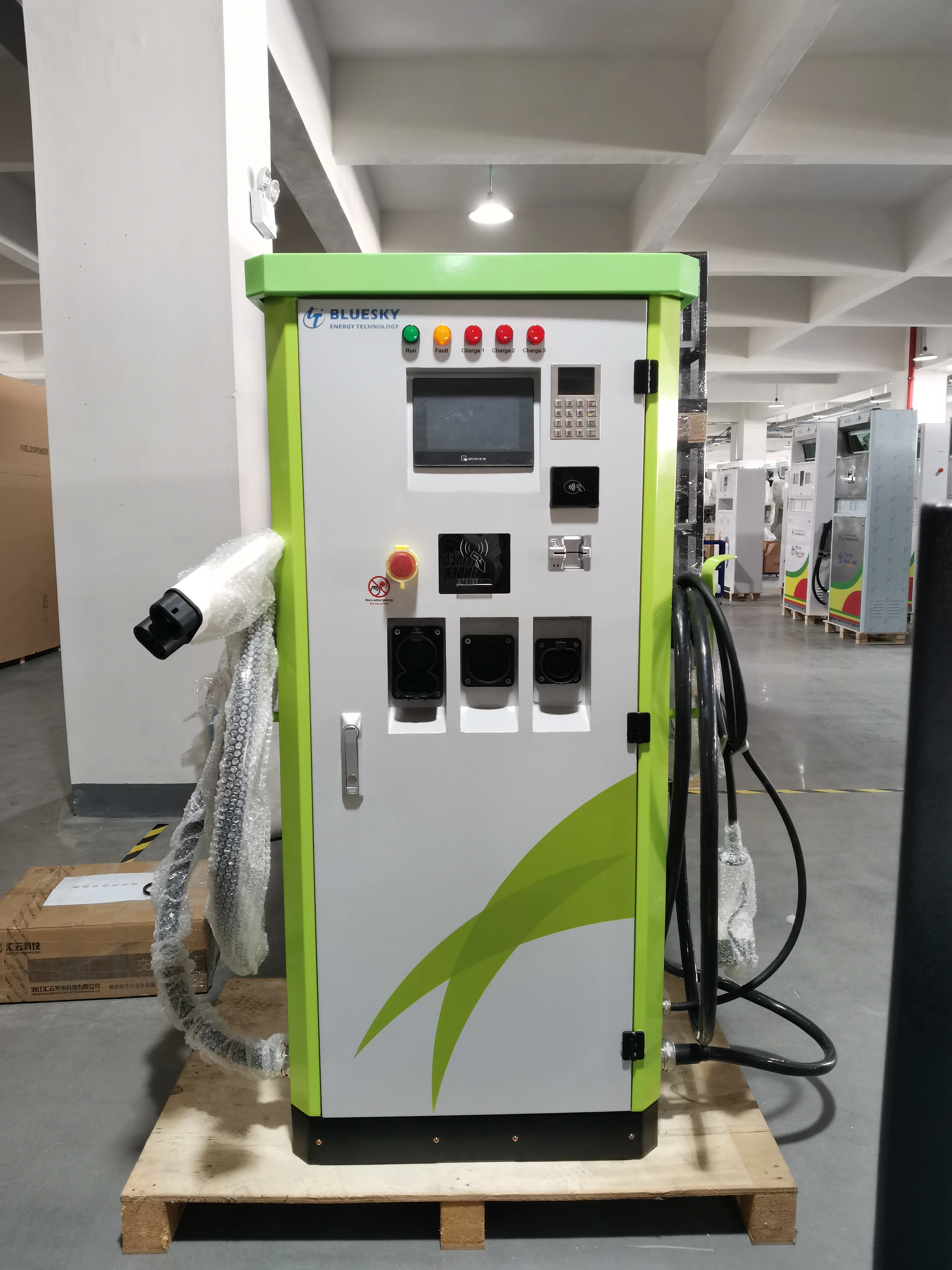 DC EV зарядное устройство ccs Тип 2 + Chademo переменного тока интегрированное 50 кВт 22 для