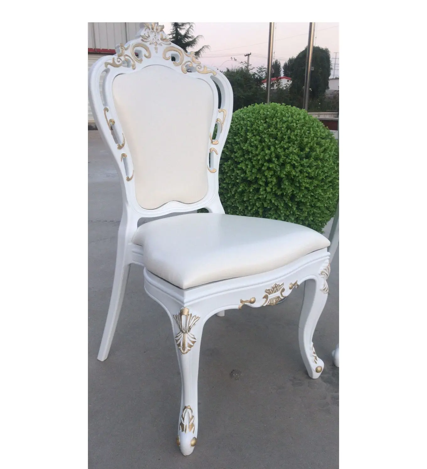 Rental Stackable Louis Banquet Chairs for Hotel and Restaurant Hall Using