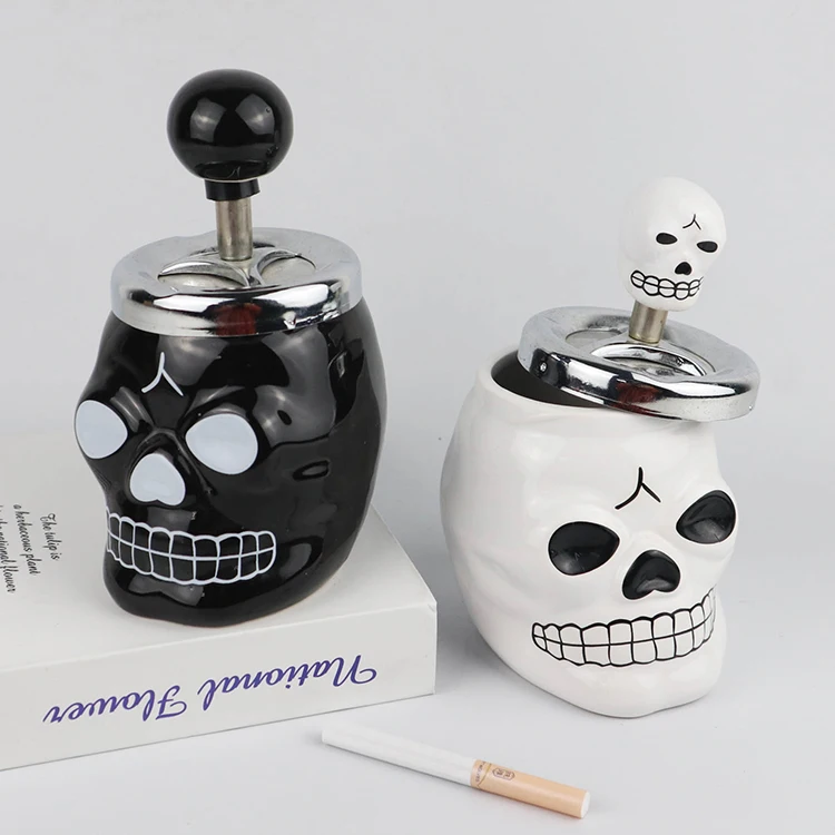 High Quality Skull Halloween ashtray custom logo for home decoration