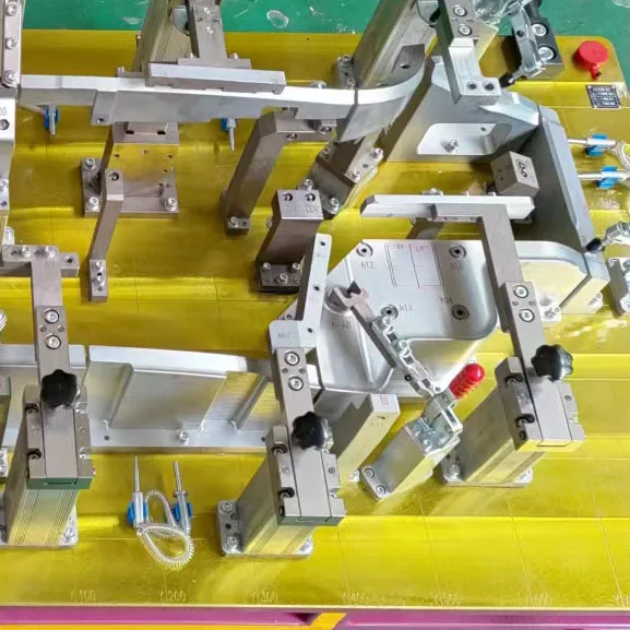 Checking Fixture For Testing Automobile Rear Wall Connecting Plate Assembly