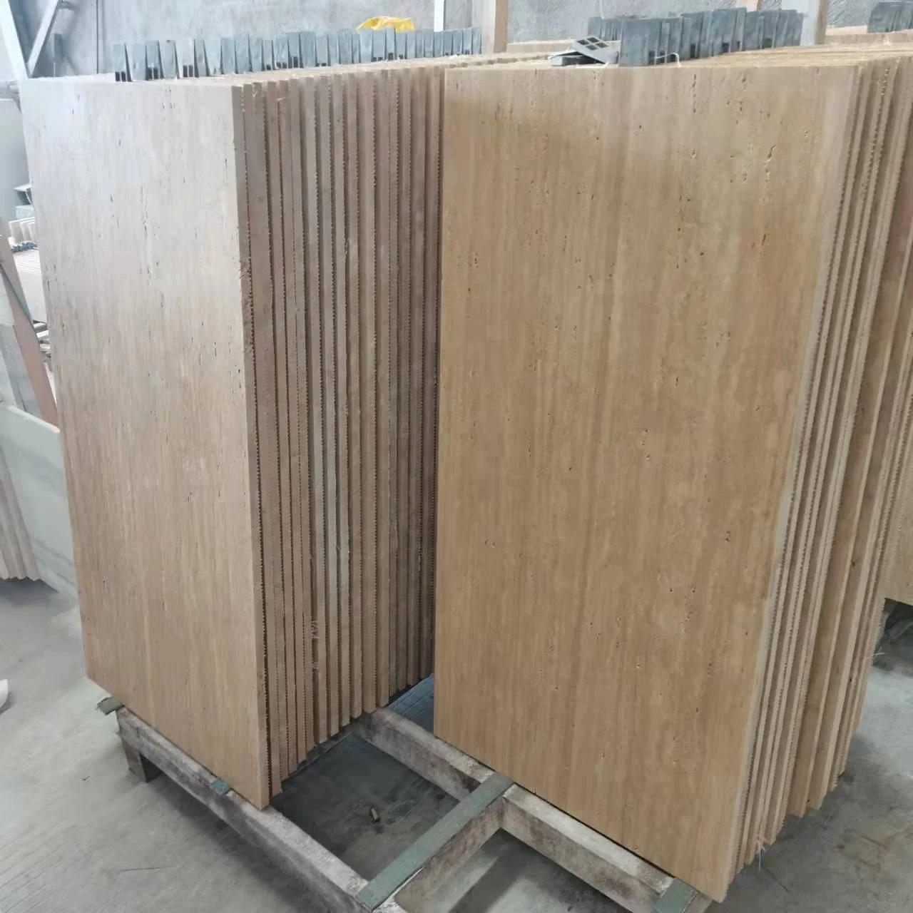 Stone Roman Travertine Stone Flexible Cladding Stone Italian Travertine Slab Travertine Wall Panel Flexible Natural Tile Photo -