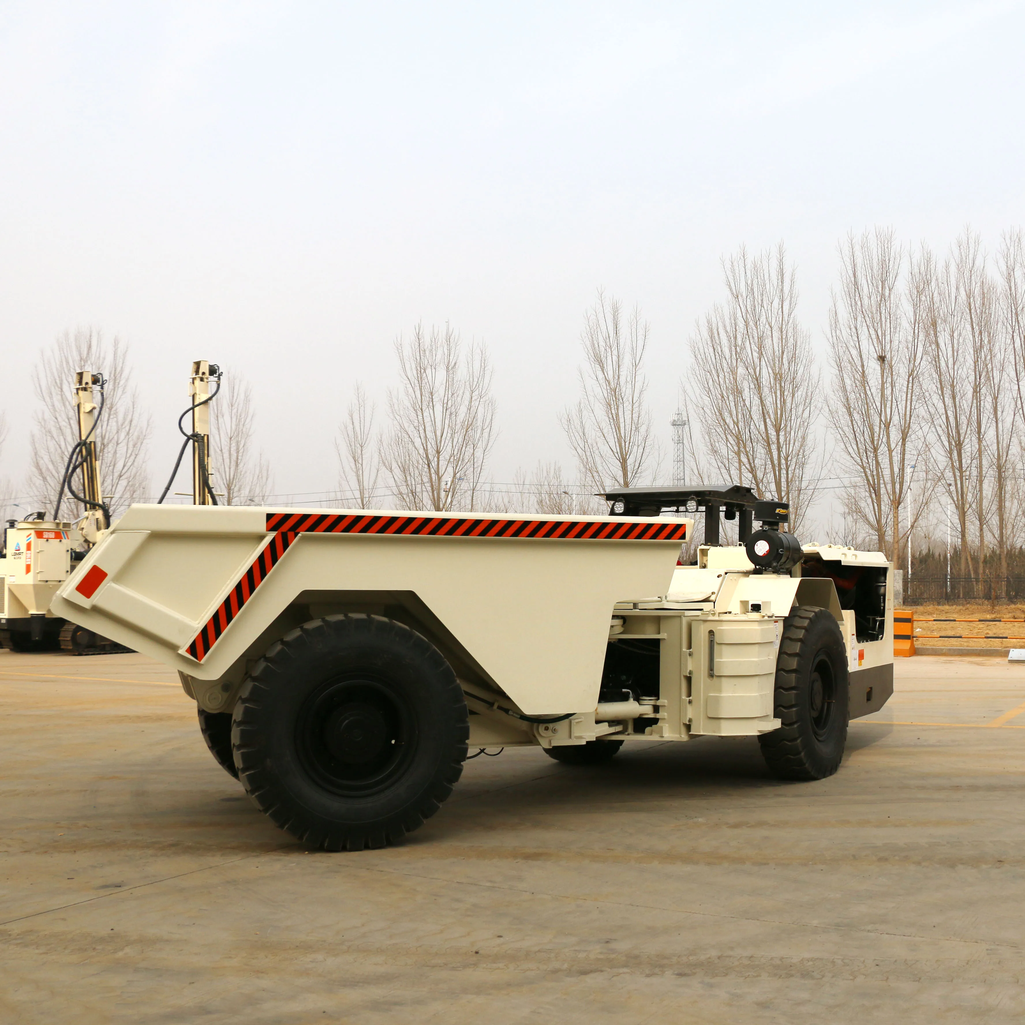 Радиоуправляемый подземный дизельный самосвал UL70E 10T 4X4 для продажи в Дубае