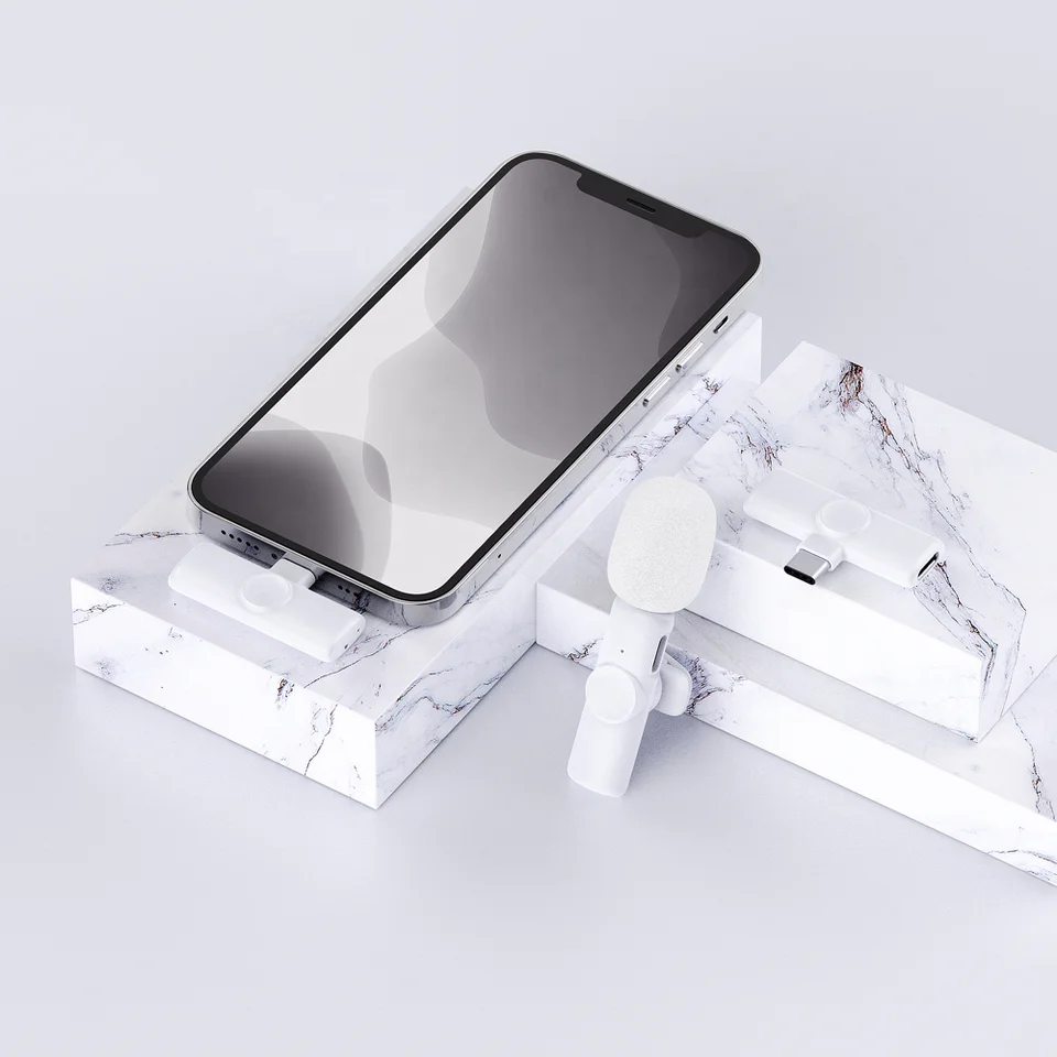 Professional 2.4G lavalier microphone for iPhone/iPad outdoor interview/live broadcast intelligent noise reduction