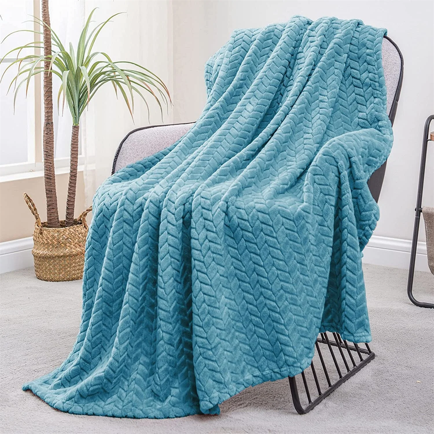cheap factory supply custom wholesale chevron texture Jacquard Embossed polyester microfiber coral flannel fleece blanket throws
