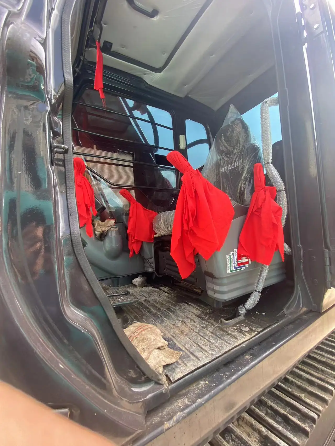 Экскаватор zx200-3 hitachi 20 тонн высокое качество на складе в Шанхае