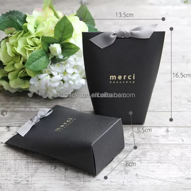 Custom Logo Large Cardboard Shopping Bags Small Jewelry Matt Black Shopping Paper Gift Bag With Handle