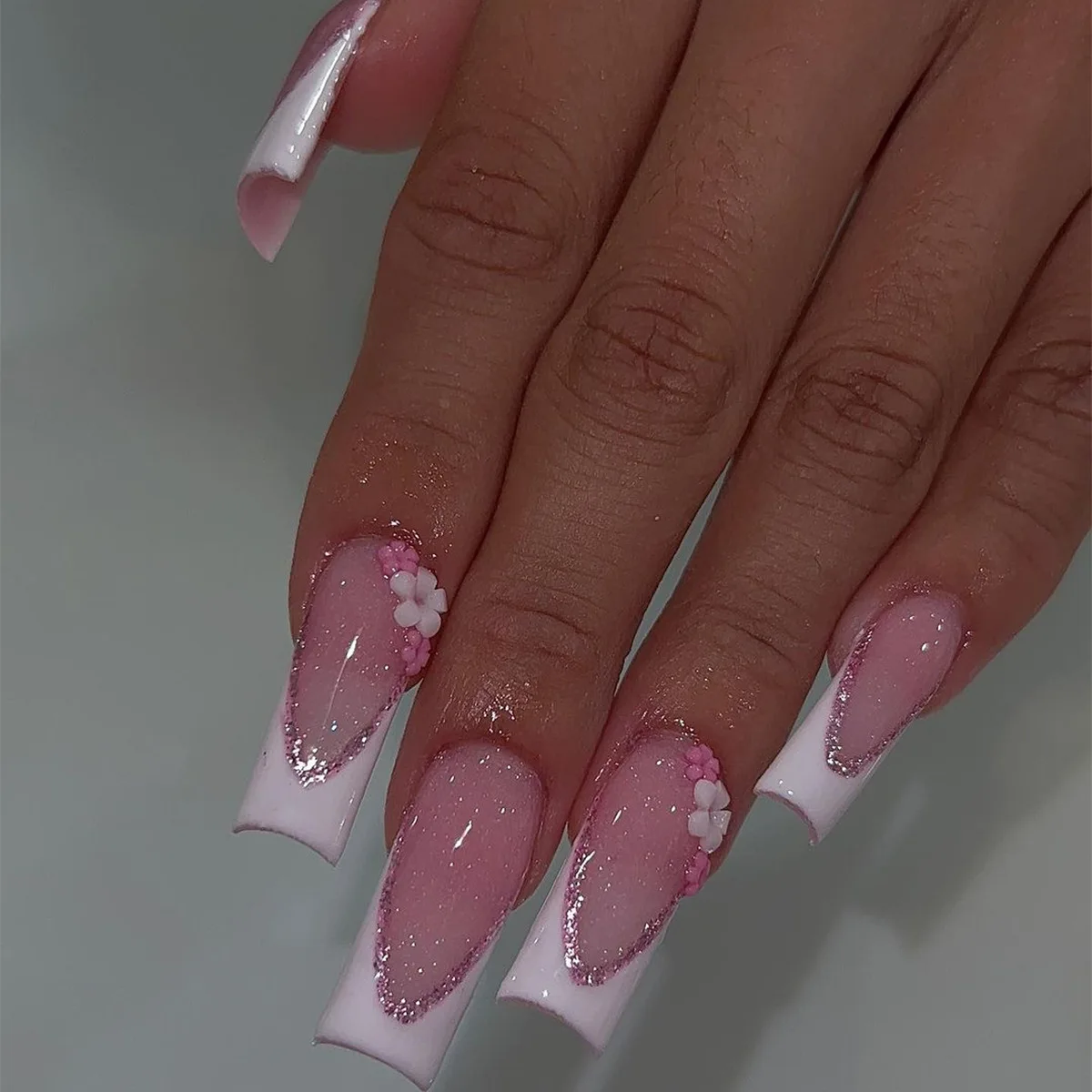 French Style White Edged Long False Nails Glittering Powder Flower Nails Popular Press On Nail In Europe And America