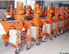 Continuous mixer/pump for projection plasters