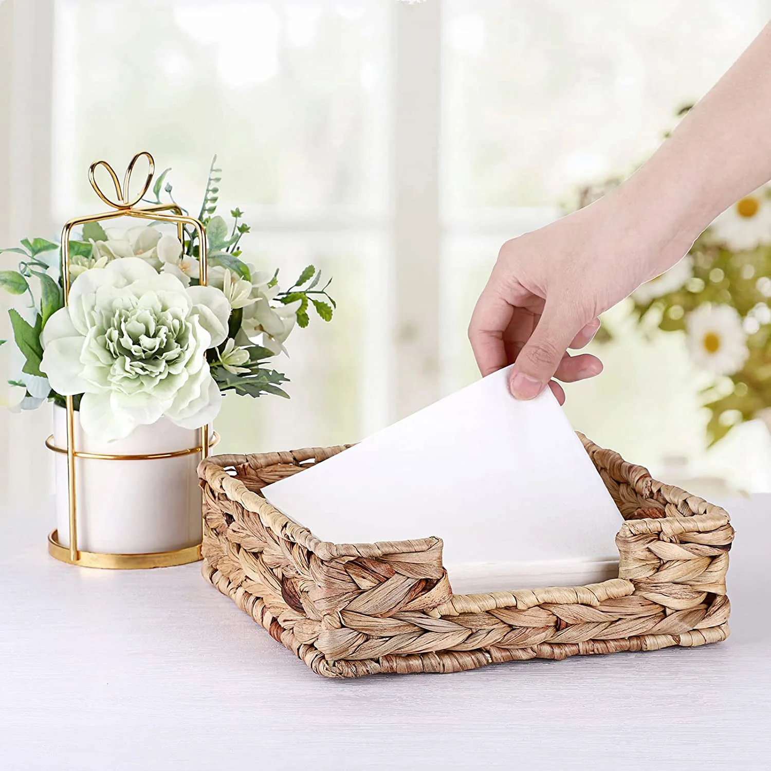 Square straw tissue box, water hyacinth grass woven storage basket, storage box, desktop storage basket
